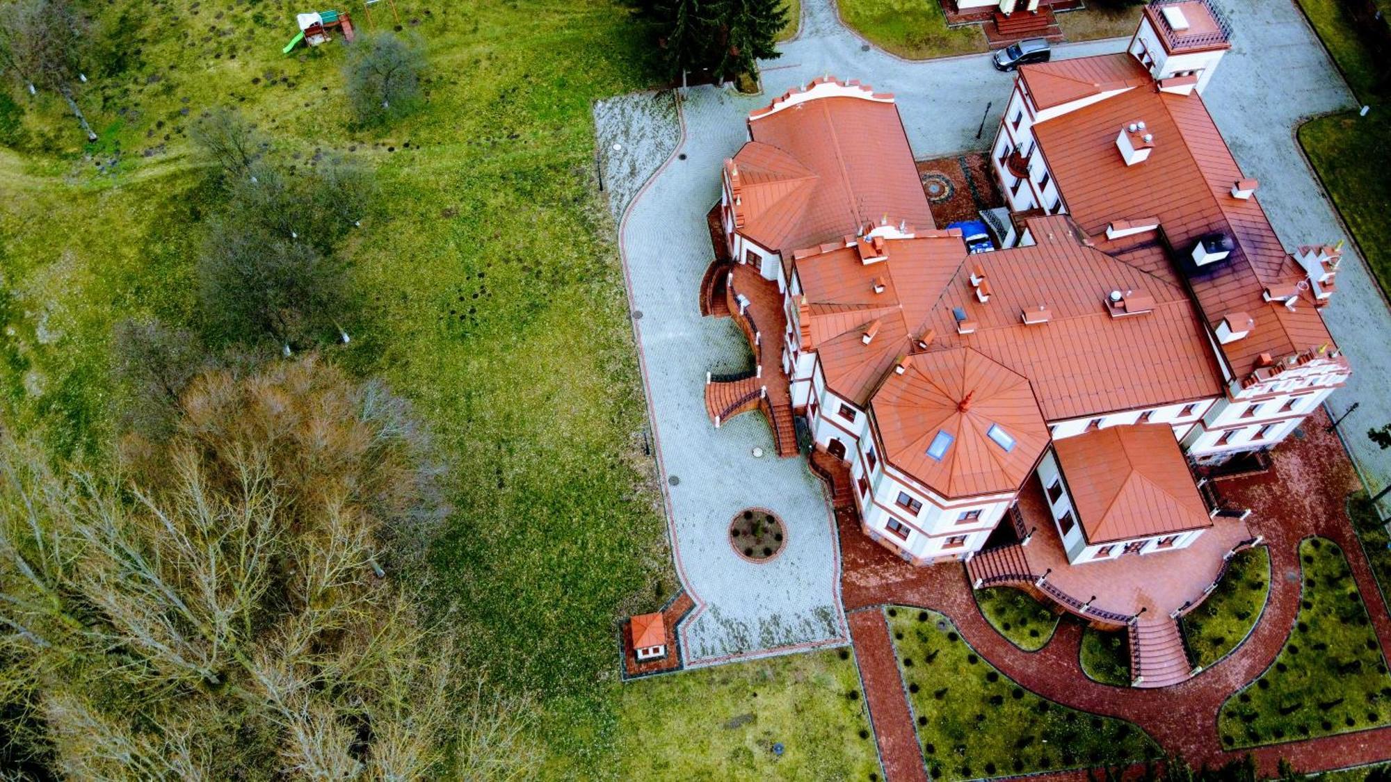 Palac Mysleta Uzdowo Exterior foto